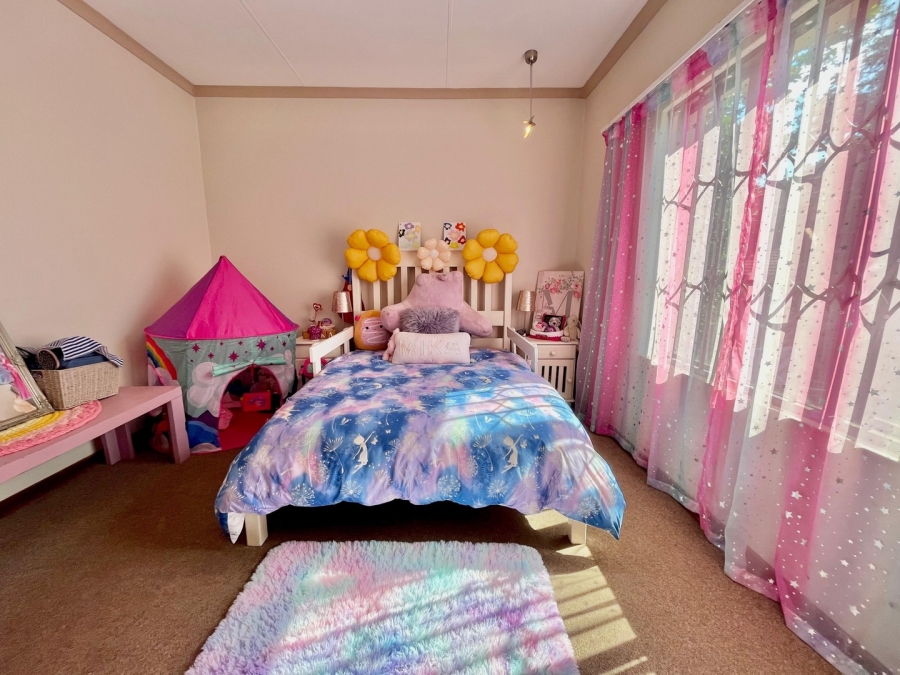 3 Bedroom Property for Sale in Safari Gardens North West